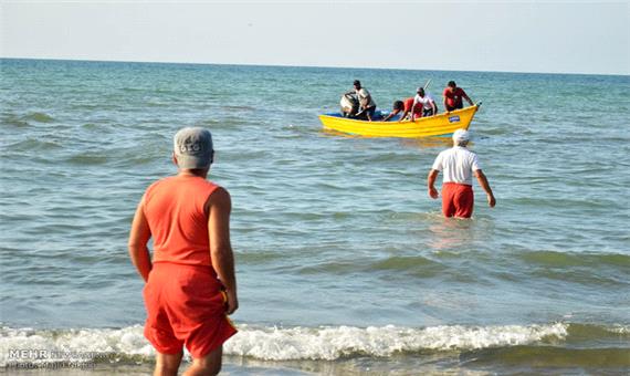 نجات 77 نفر از غرق شدن در دریای مازندران