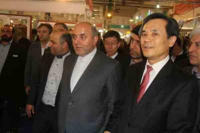افتتاح ششمین نمایشگاه صنعت ساختمان با حضور حسن خیریانپور و سفیر کره جنوبی در ایران 